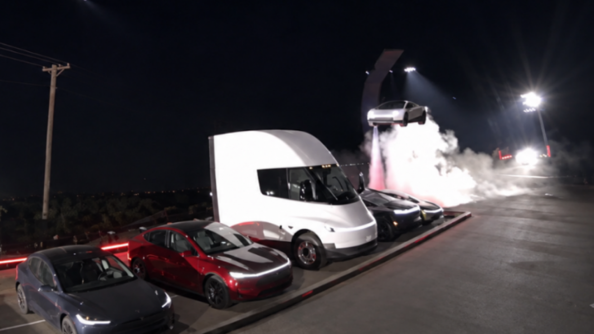 tesla-roadster-2026-propulsores-spacex.jpg